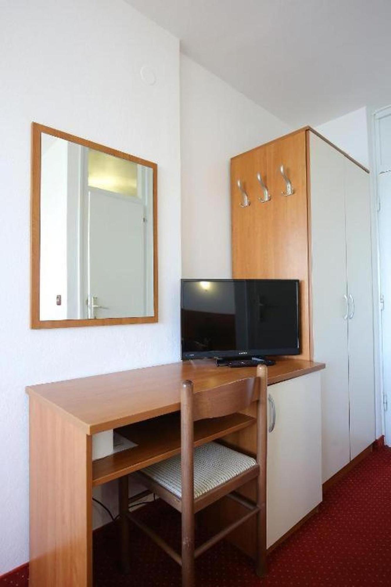 Hotel Luka Ллука Экстерьер фото